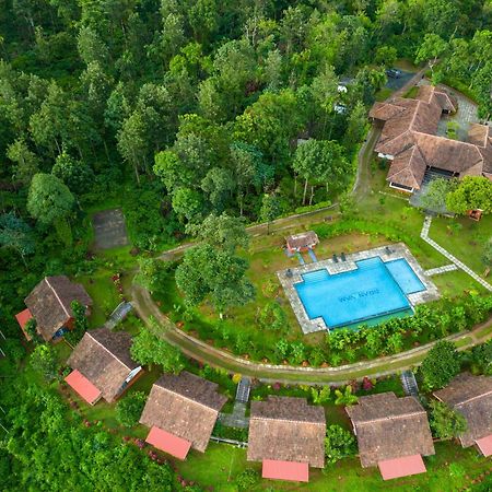 Pranavam Resort & Spa Tariyod Exterior photo