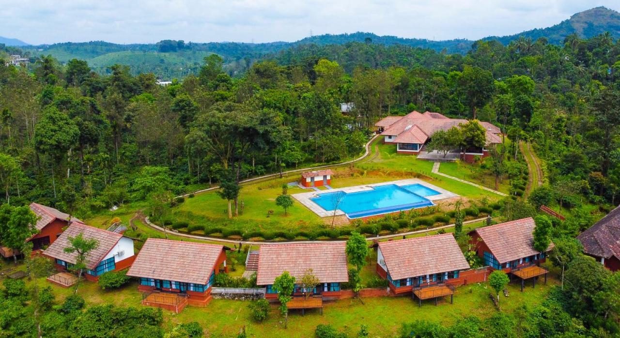 Pranavam Resort & Spa Tariyod Exterior photo