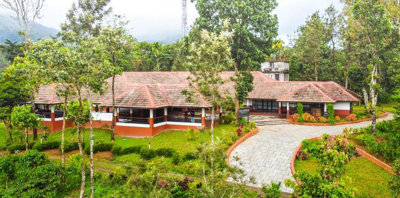 Pranavam Resort & Spa Tariyod Exterior photo